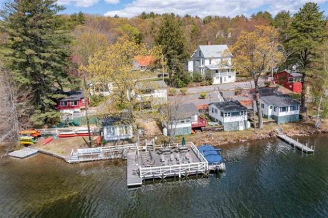 Lake Winnisquam NH Cottages